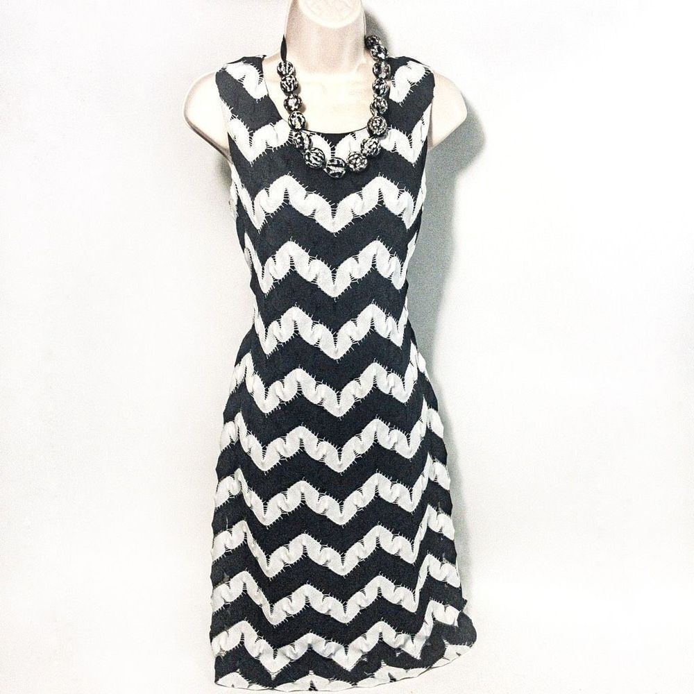 Linea Domani Black & White Chevron Sleeveless Fit & Flare Dress Sz 8P